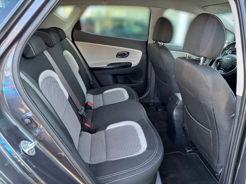 Kia Ceed / cee'd UEFA Euro 2016 — photo 14