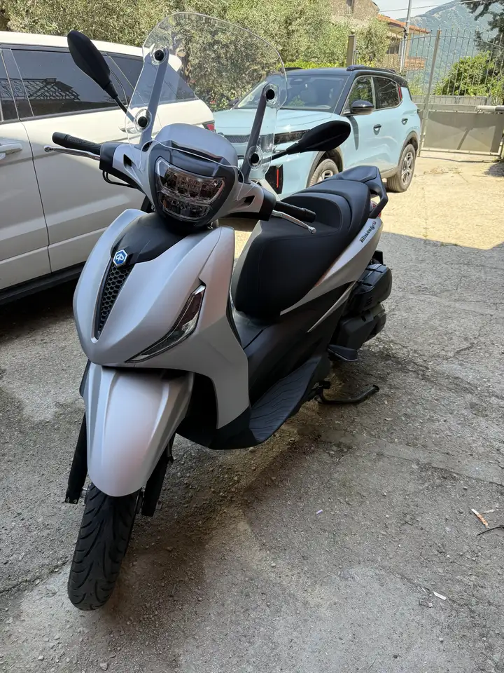 Piaggio Beverly 400