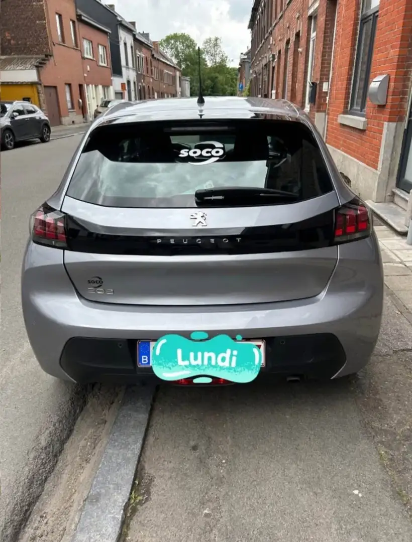 Peugeot 208 PureTech 75 S&S BVM5 Active Pack Gris - 2