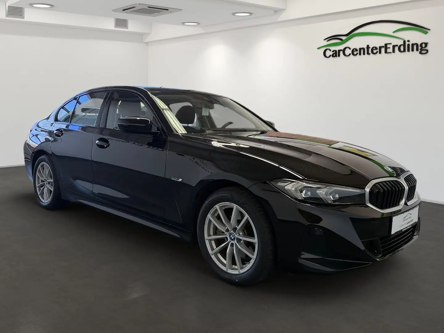 BMW 320 eLimousine*LED*Navi*CurvedDisplay*DAB*PDC* Schwarz - 2