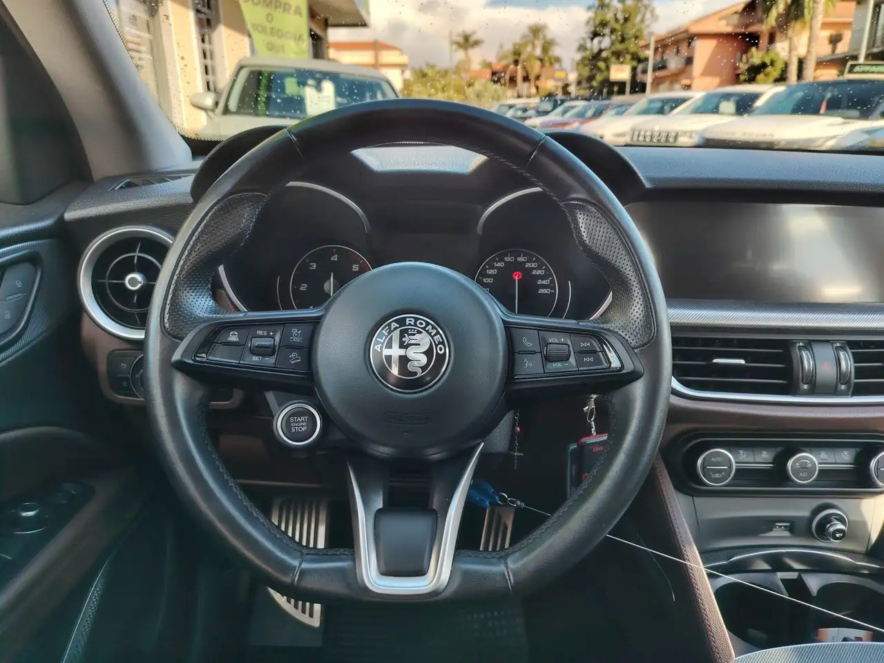 Alfa Romeo Stelvio 2021 — фото 13
