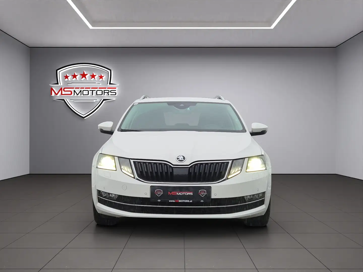 Skoda Octavia Combi 2,0 TDI DSG*ACC*RFK*1.BESITZ*KREDIT*GARANTIE Weiß - 2