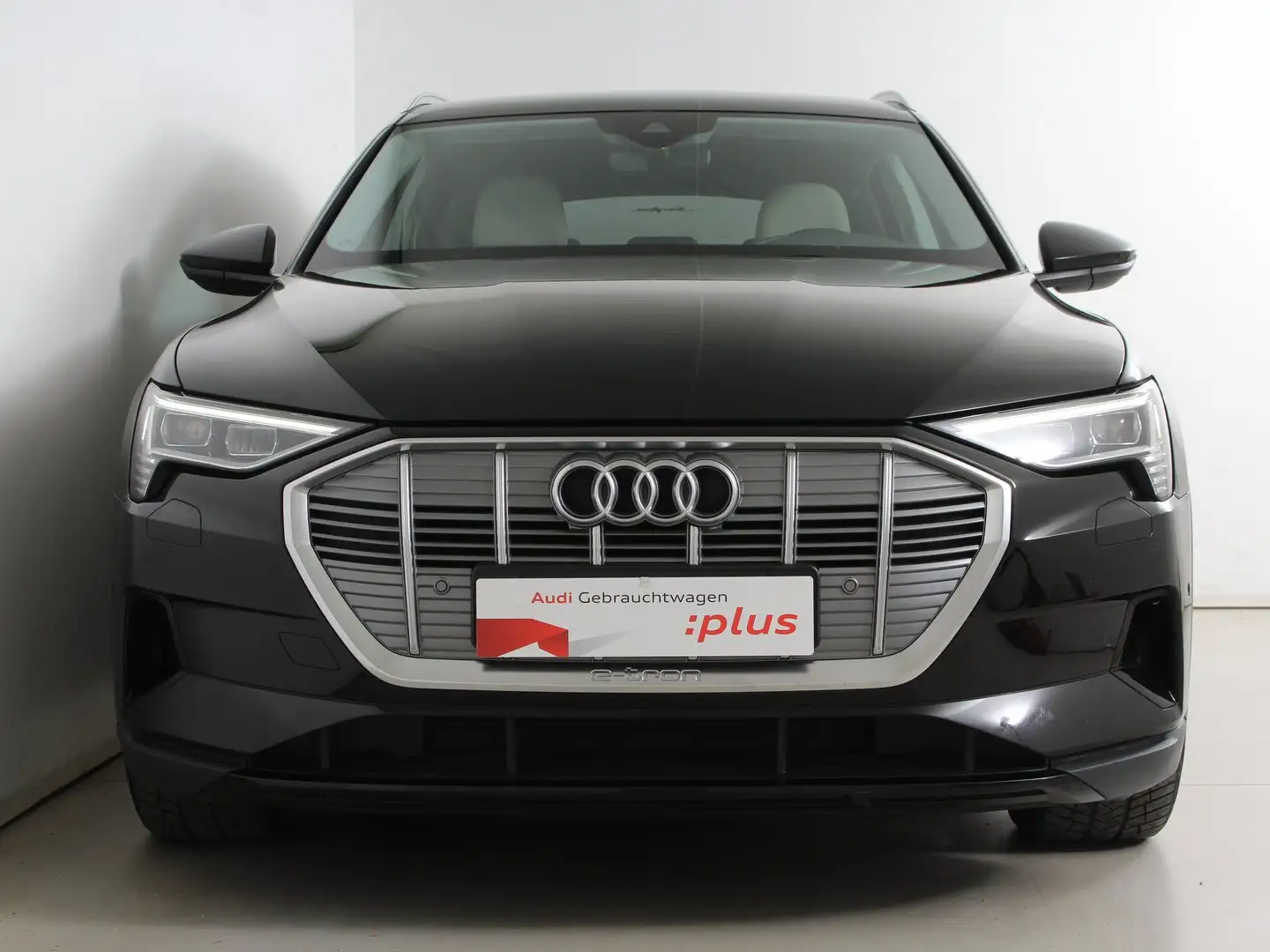 Audi e-tron 50 quattro 230 kW Business Schwarz - 2