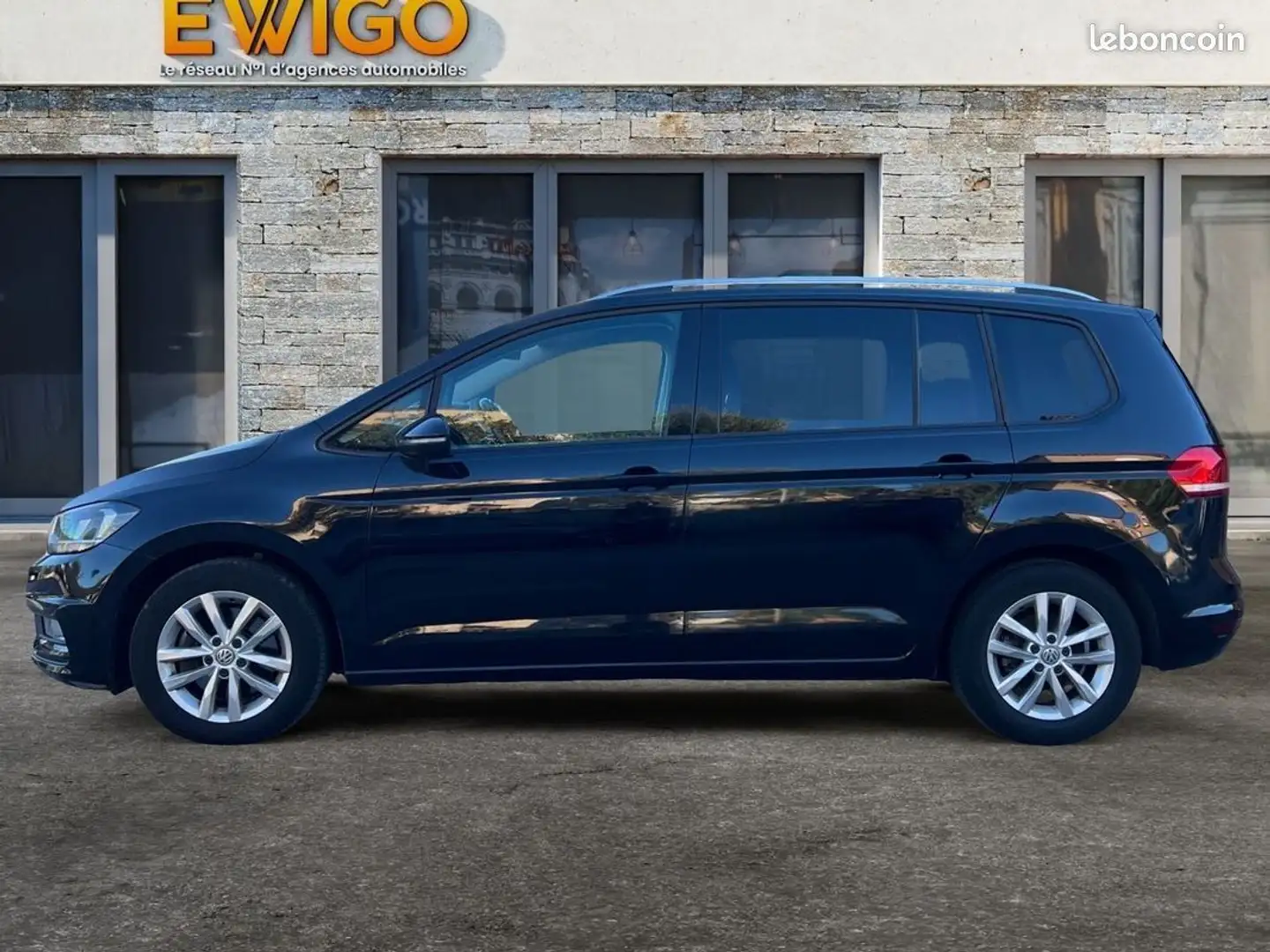 Volkswagen Touran 1.6 tdi 110ch confortline full suivi à jour 2 ème main 5 pl garantie 6 mois Noir - 2