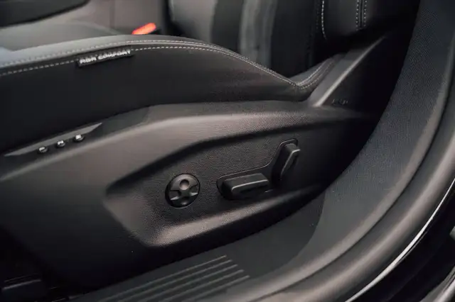 Peugeot 308 view 14