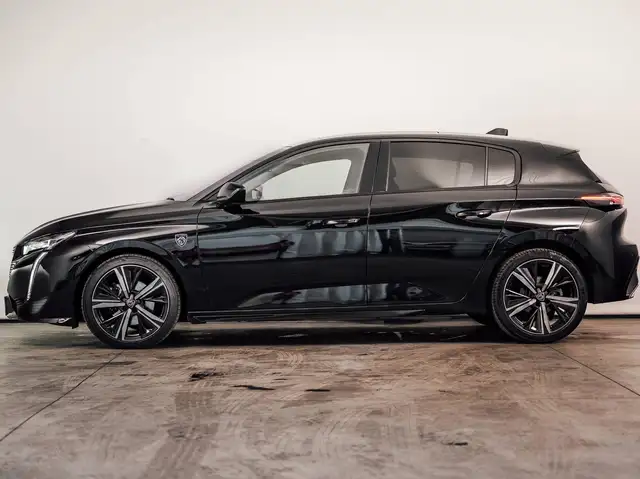 Peugeot 308 view 2