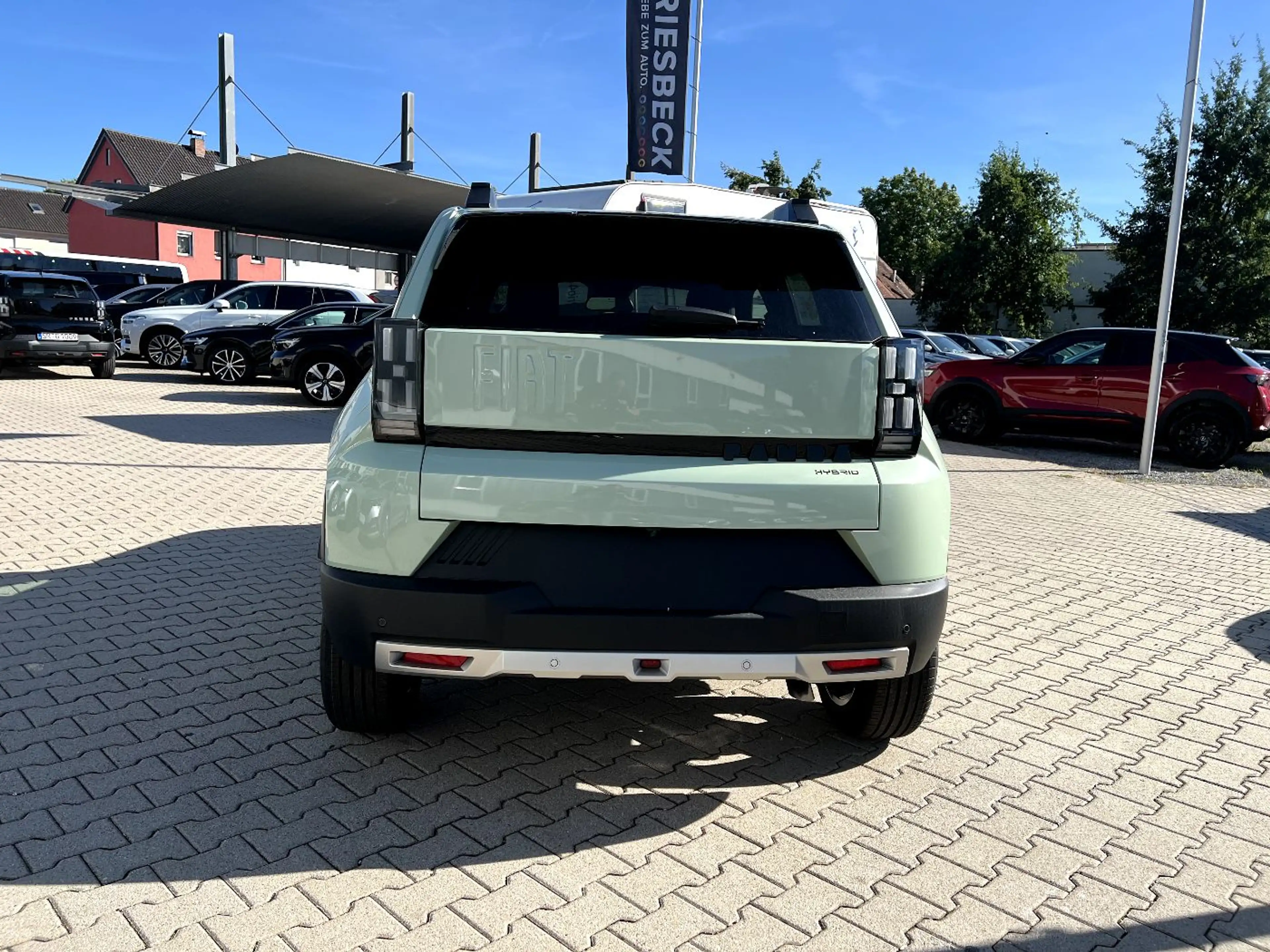 Fiat Grande Panda 1.2 eDCT La Prima *LED Navi Sitzh.* — photo 3