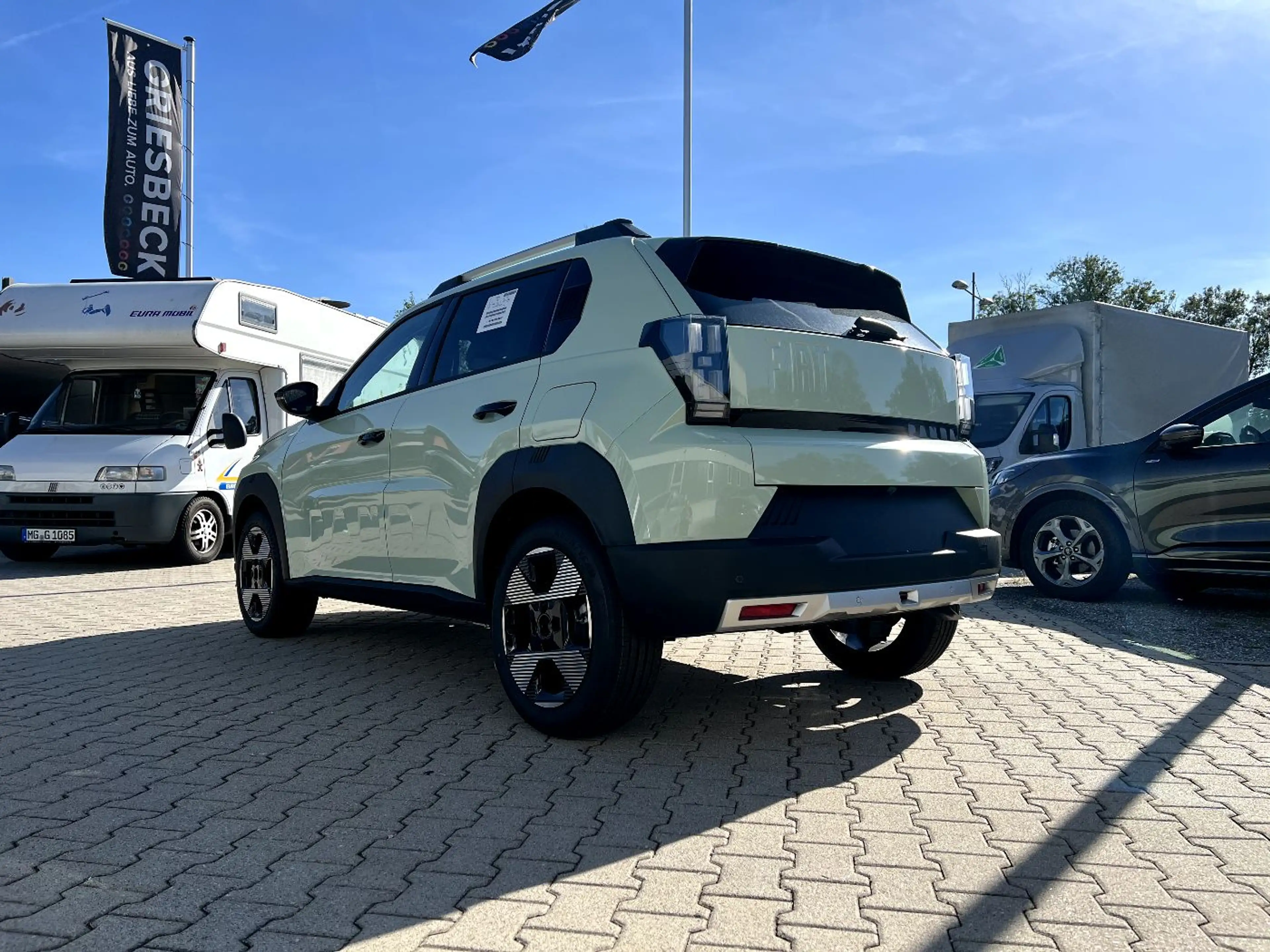 Fiat Grande Panda 1.2 eDCT La Prima *LED Navi Sitzh.* — photo 2