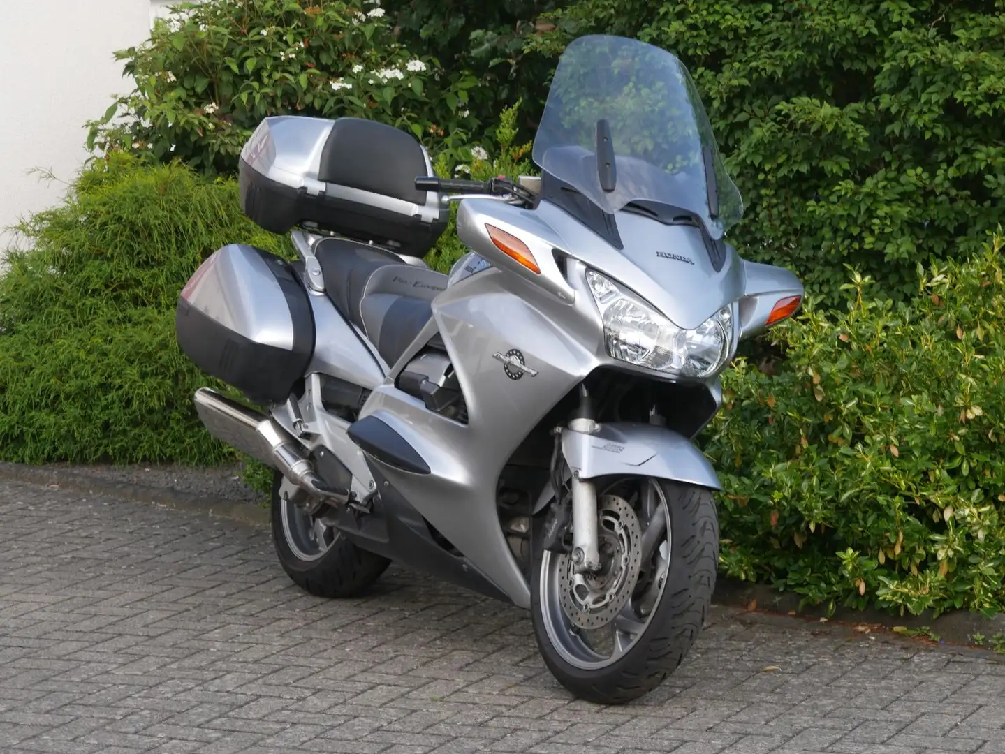 Honda ST 1300 Pan European Argent - 2
