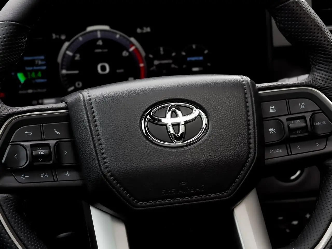 Toyota Sequoia снимка Toyota Sequoia