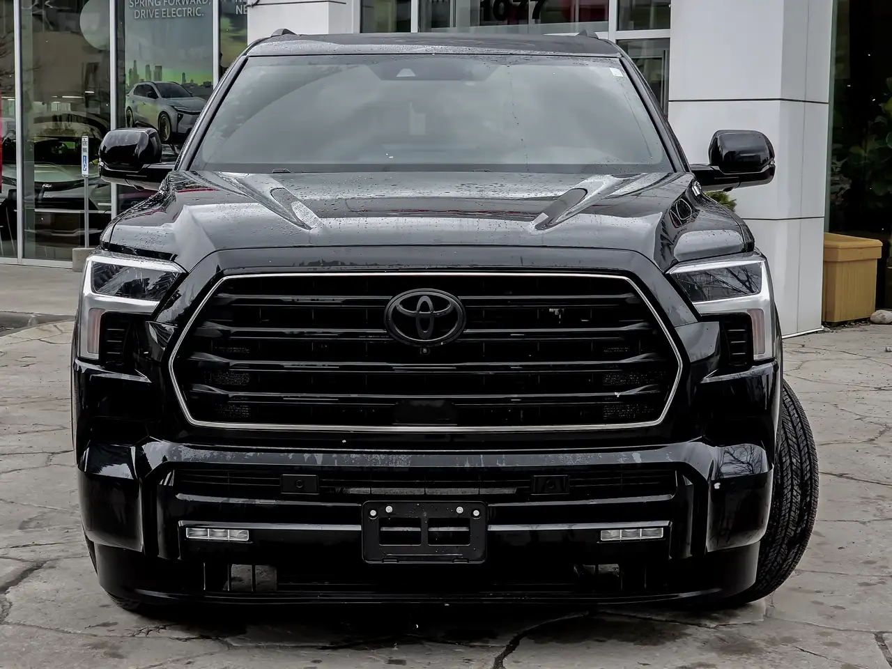 Toyota Sequoia снимка Toyota Sequoia