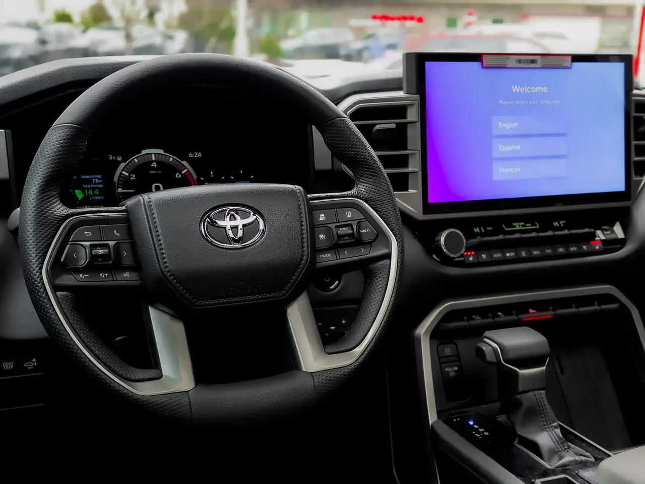 Toyota Sequoia снимка Toyota Sequoia
