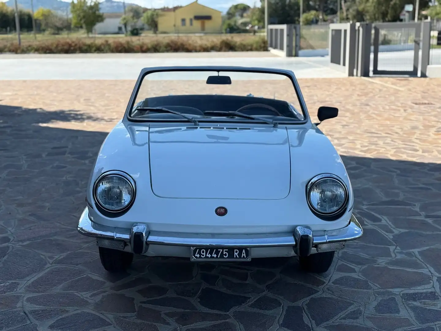 Fiat 850 Sport Spider Beyaz - 2