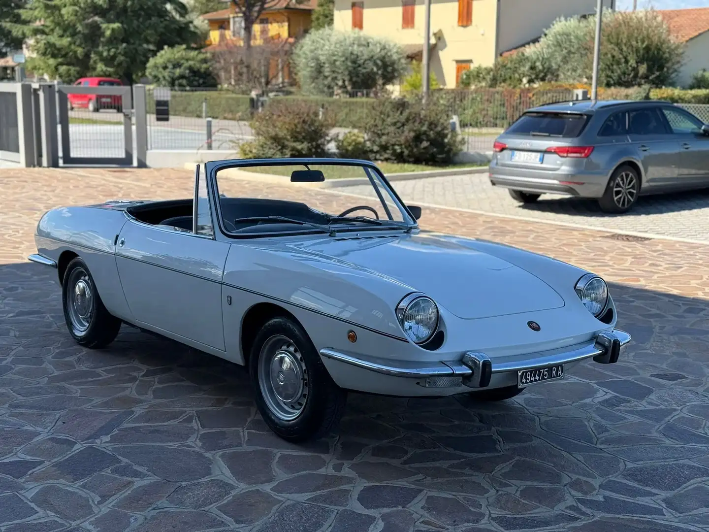 Fiat 850 Sport Spider Beyaz - 1