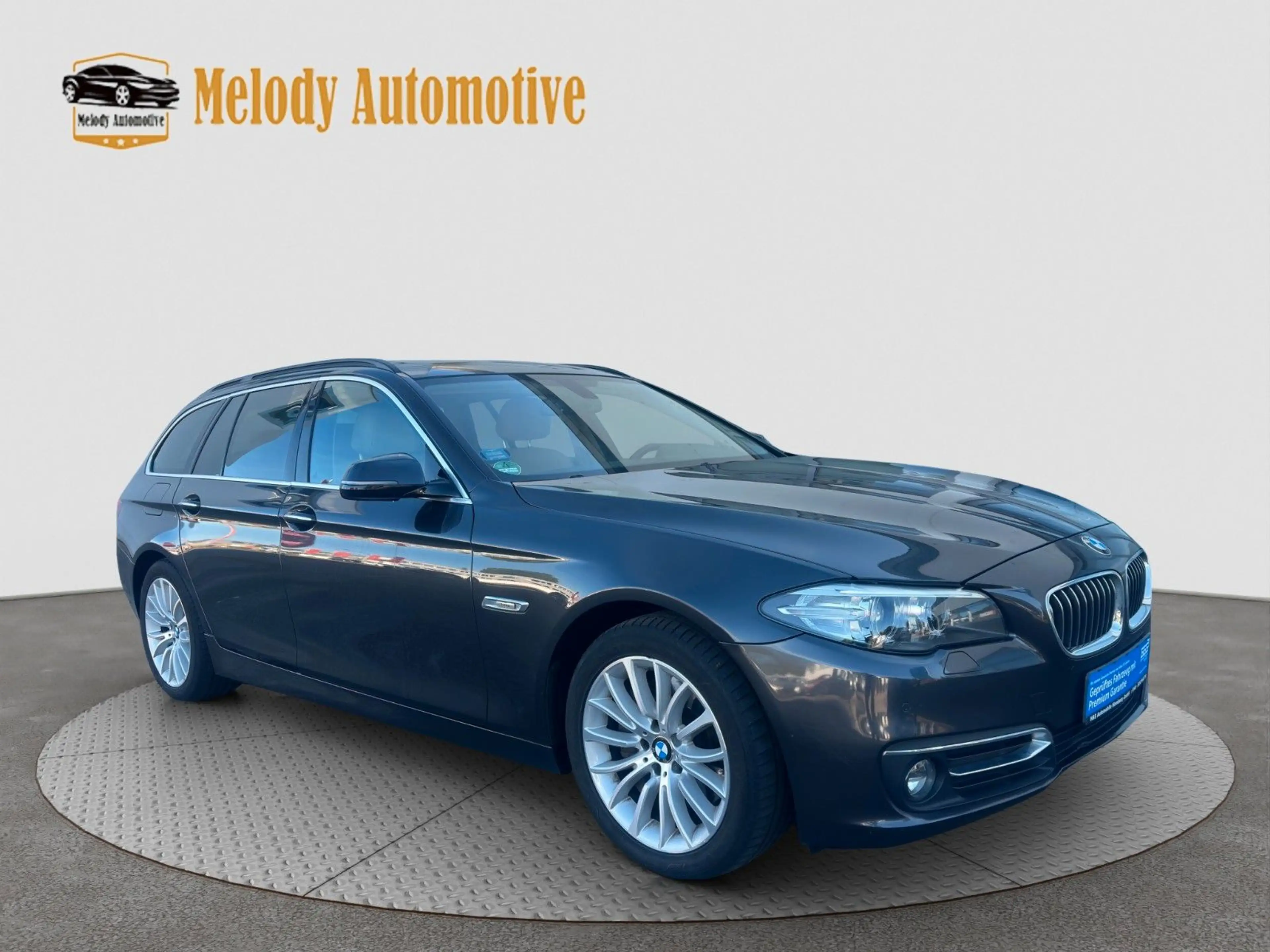 BMW 528 Touring Luxury Line*Facelift*Voll Ausstattung* — photo 2