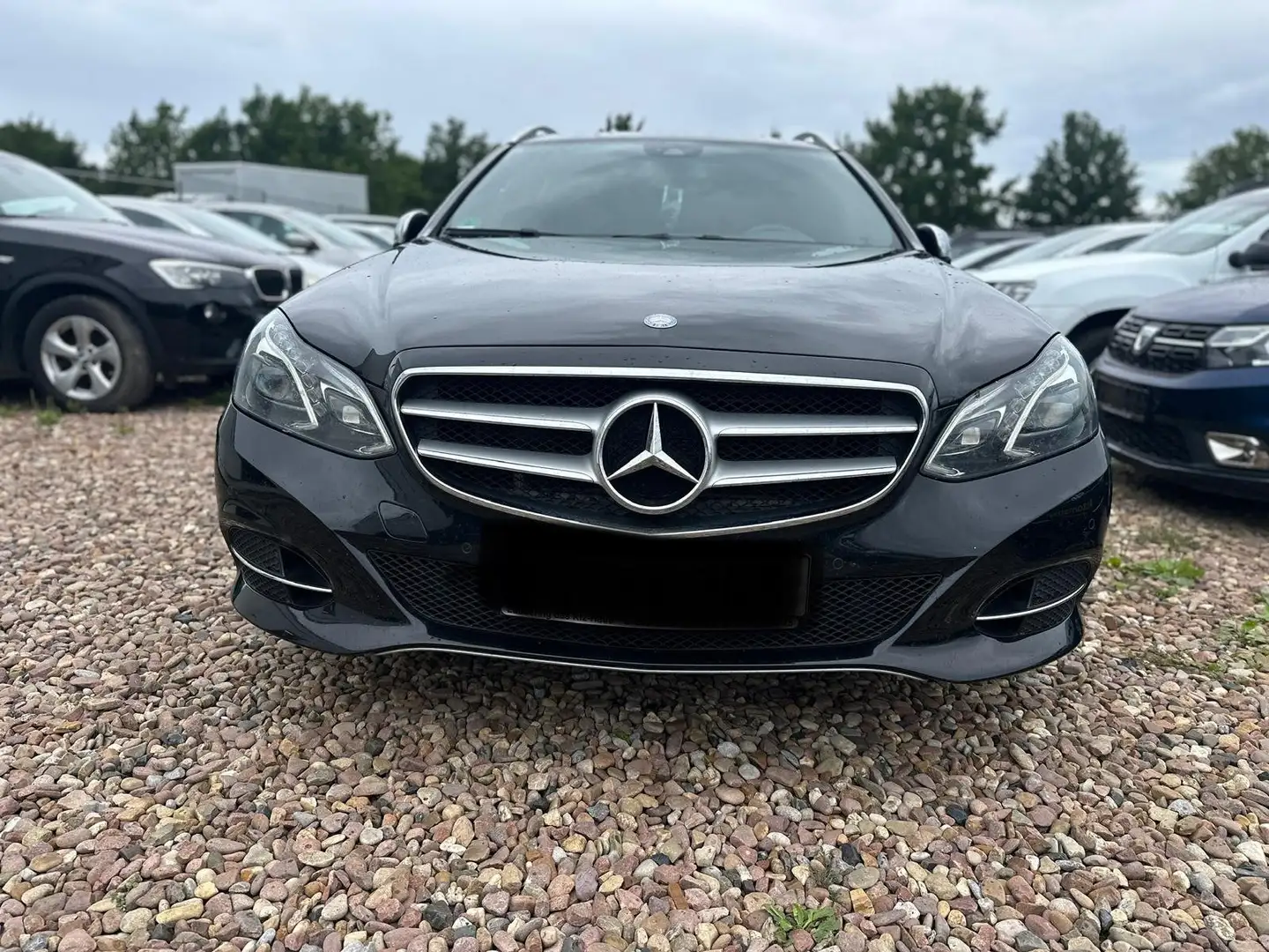 Mercedes-Benz E 220 E 220 BlueTec *Facelift*Navi*Euro6*170PS* Schwarz - 2