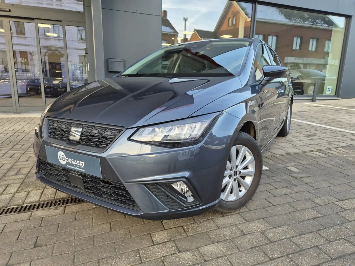 SEAT Ibiza 1.0i Move Navi Gris - 2