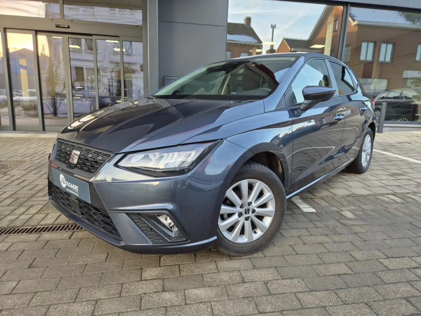 SEAT Ibiza 1.0i Move Navi Gris - 1