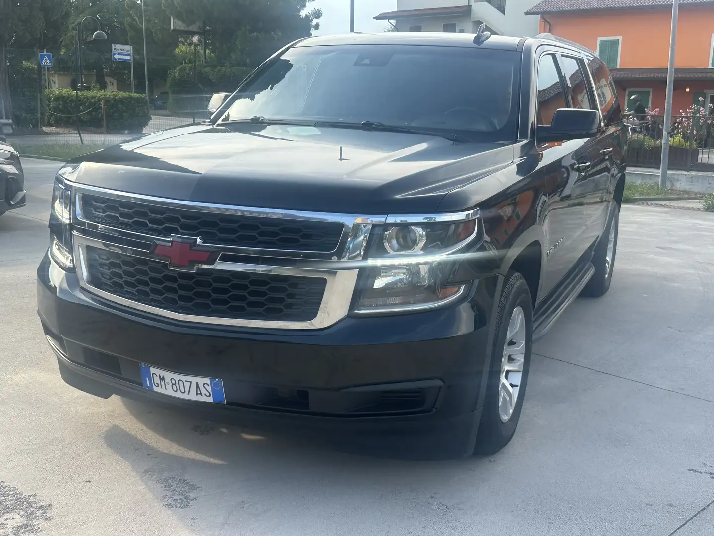 Chevrolet Suburban 5.3 L v8 LT ecotec Negro - 2