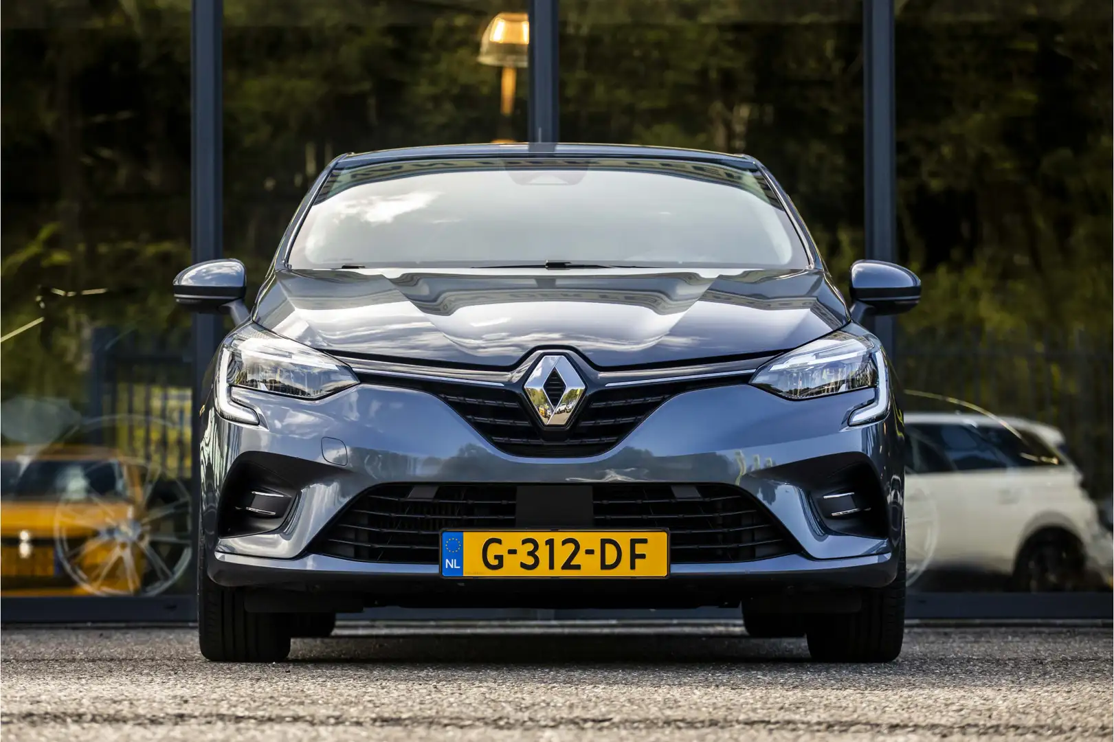 Renault Clio 1.0 TCe Zen Gris - 2