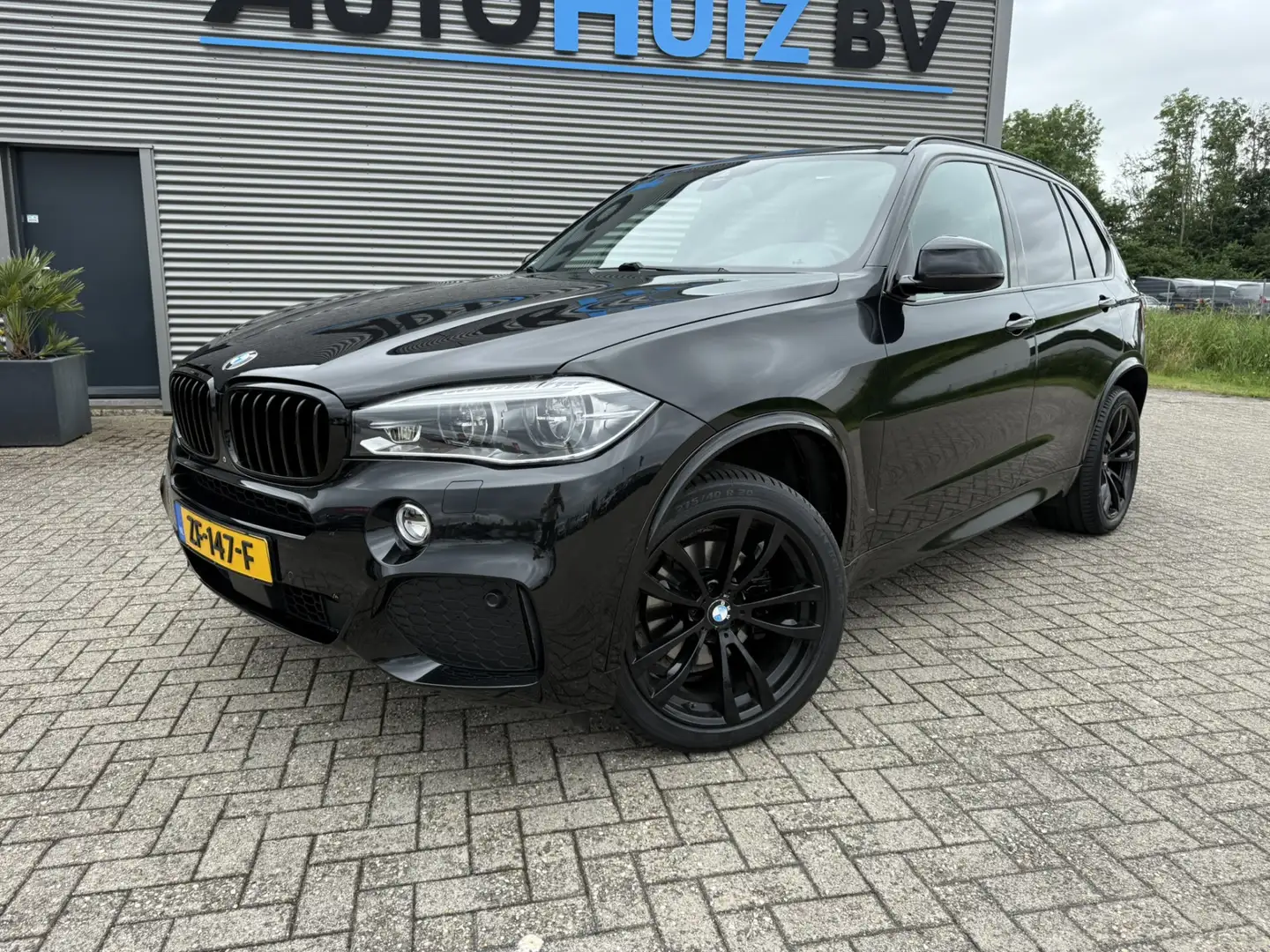 BMW X5 xDrive30d High Executive M Sport Panoramadak LED A Zwart - 2