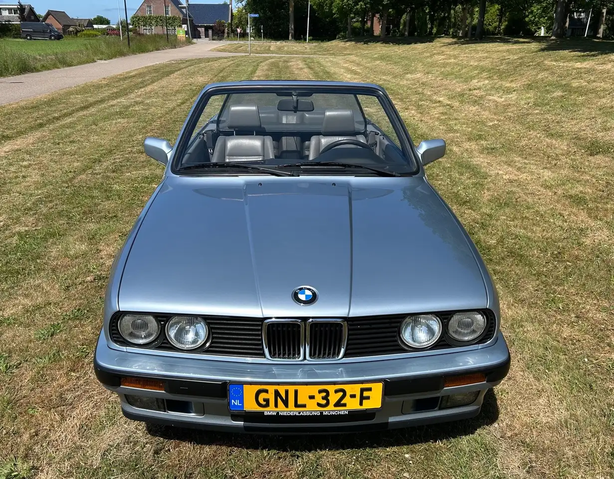 BMW 320i Cabrio, foto 4