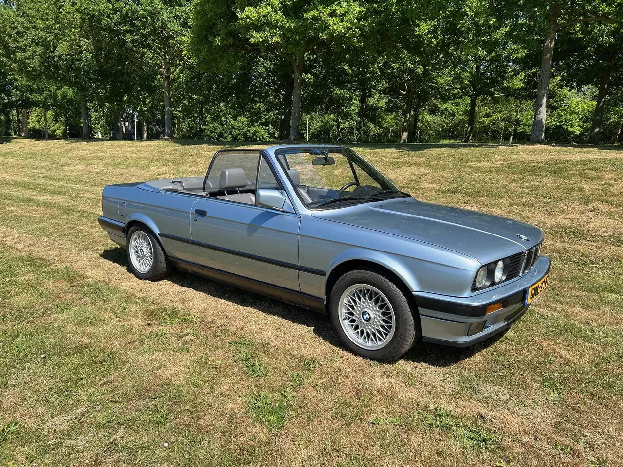 BMW 320i Cabrio, foto 6