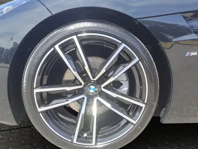 BMW Z4 view 5