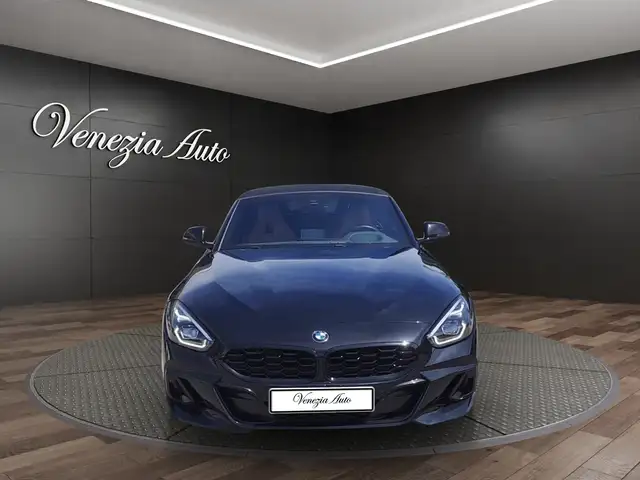BMW Z4 view 2