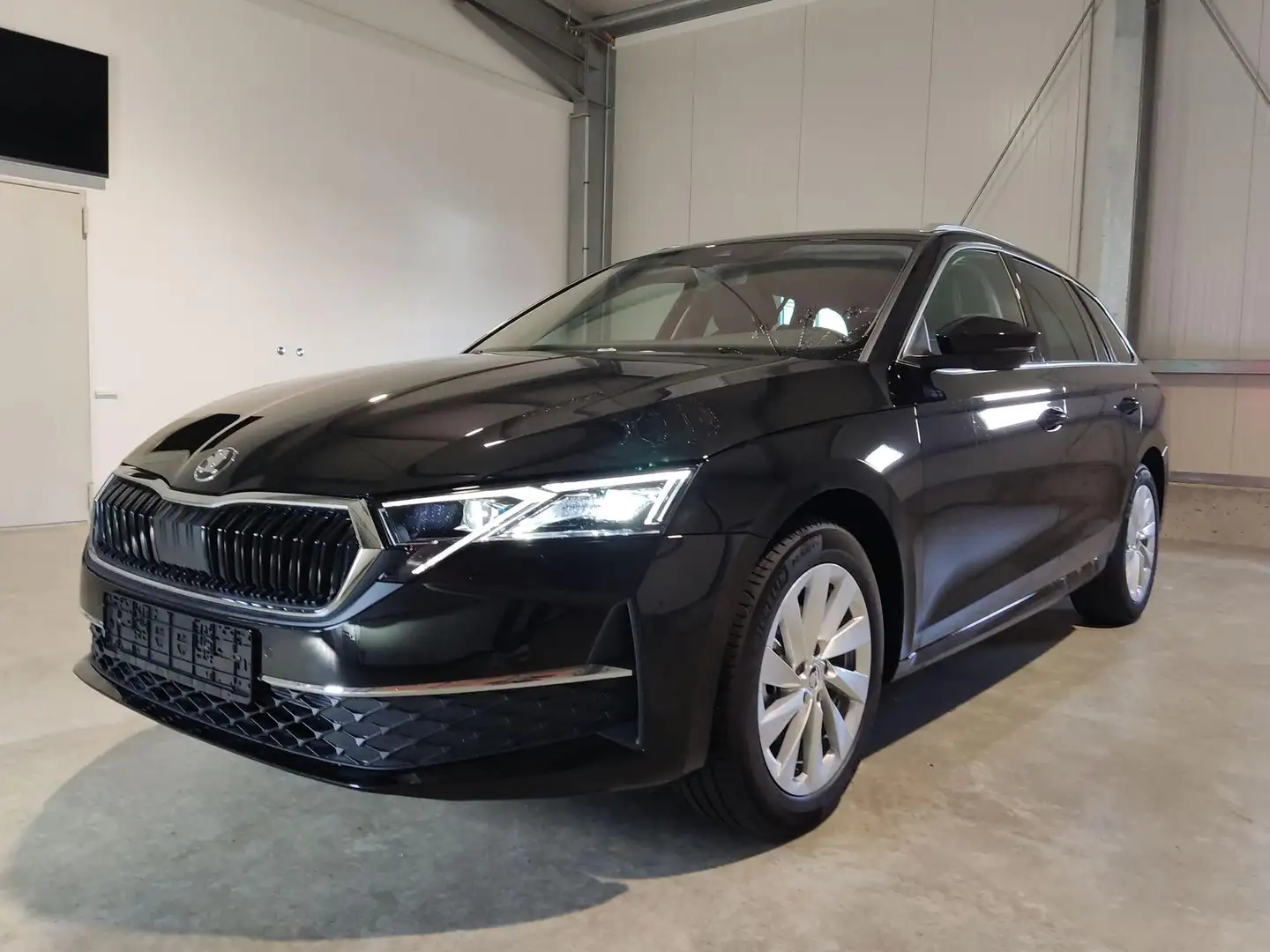 Skoda Octavia Combi Exclusive 2.0 TDI 150 PS DSG Neues Modell... Schwarz - 1