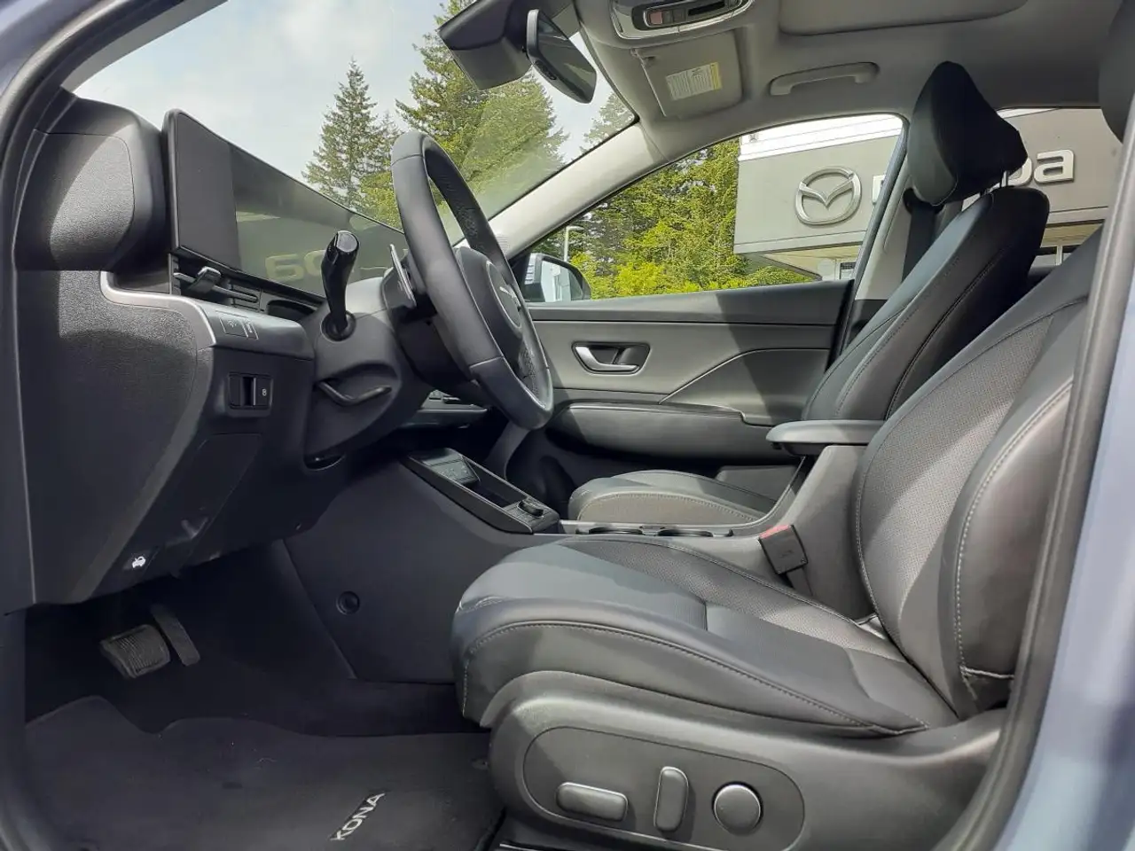 Hyundai KONA снимка Hyundai KONA