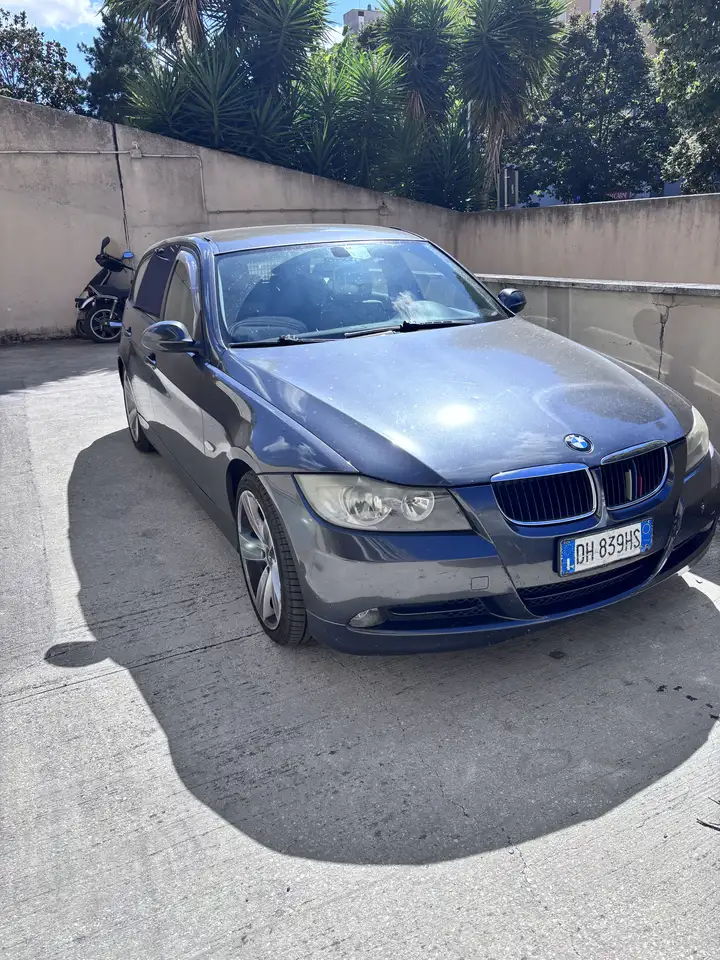 BMW 320