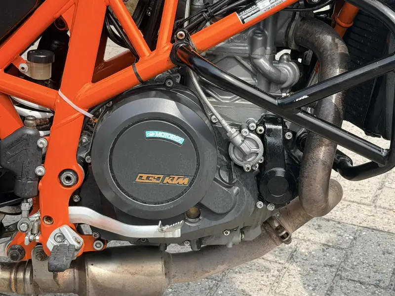 KTM 690 DUKE - foto 3