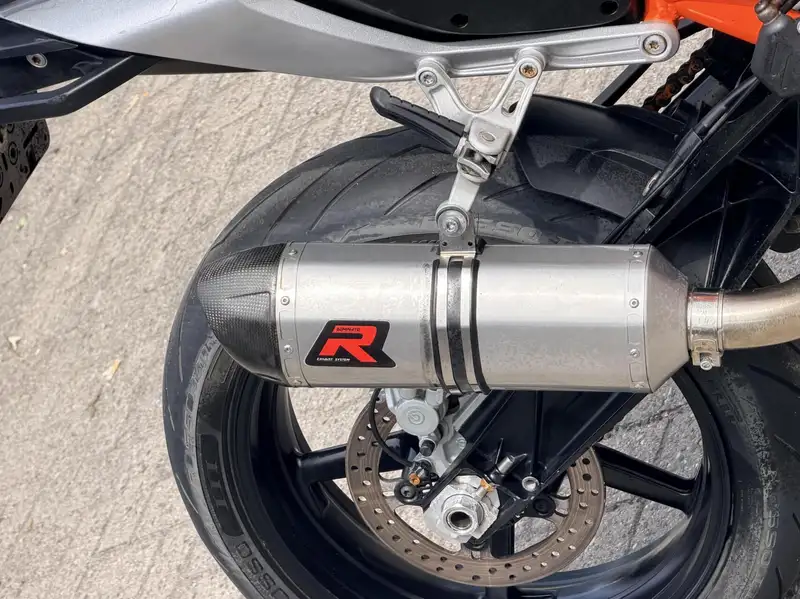 KTM 690 DUKE - foto 2