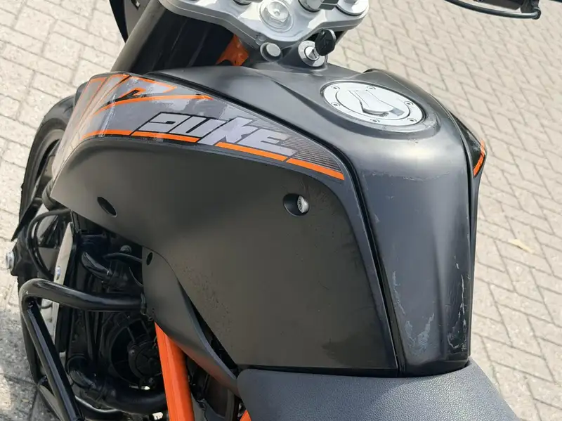 KTM 690 DUKE - foto 4