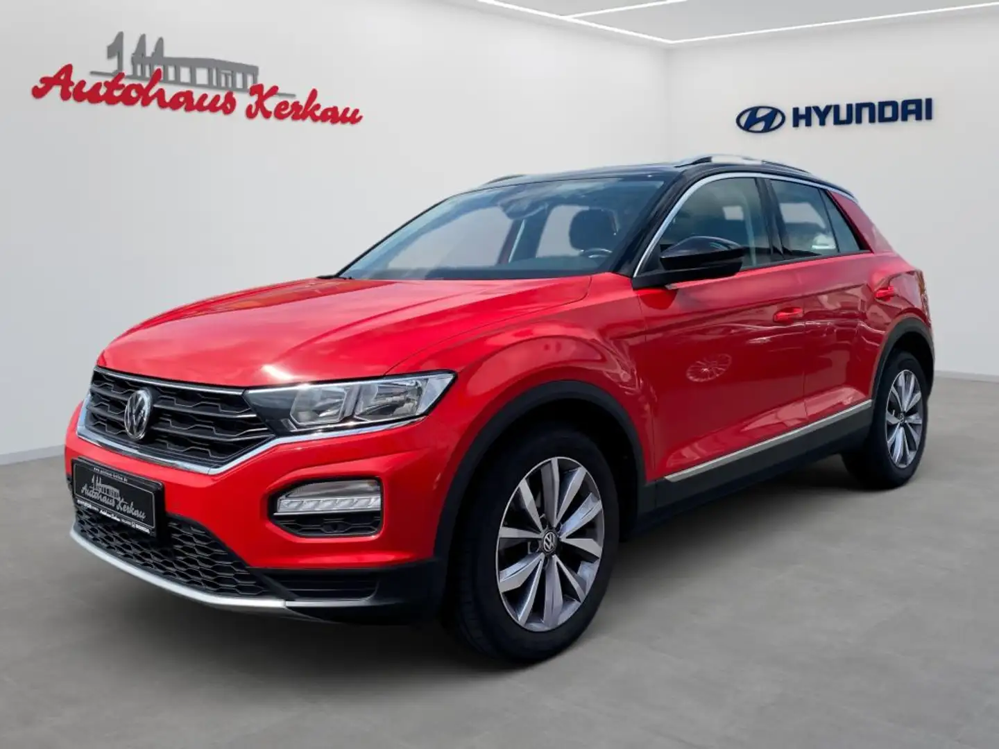 Volkswagen T-Roc 1.5 TSI ACT Style *Pano*Navi*Klima*Pdc* Rot - 1