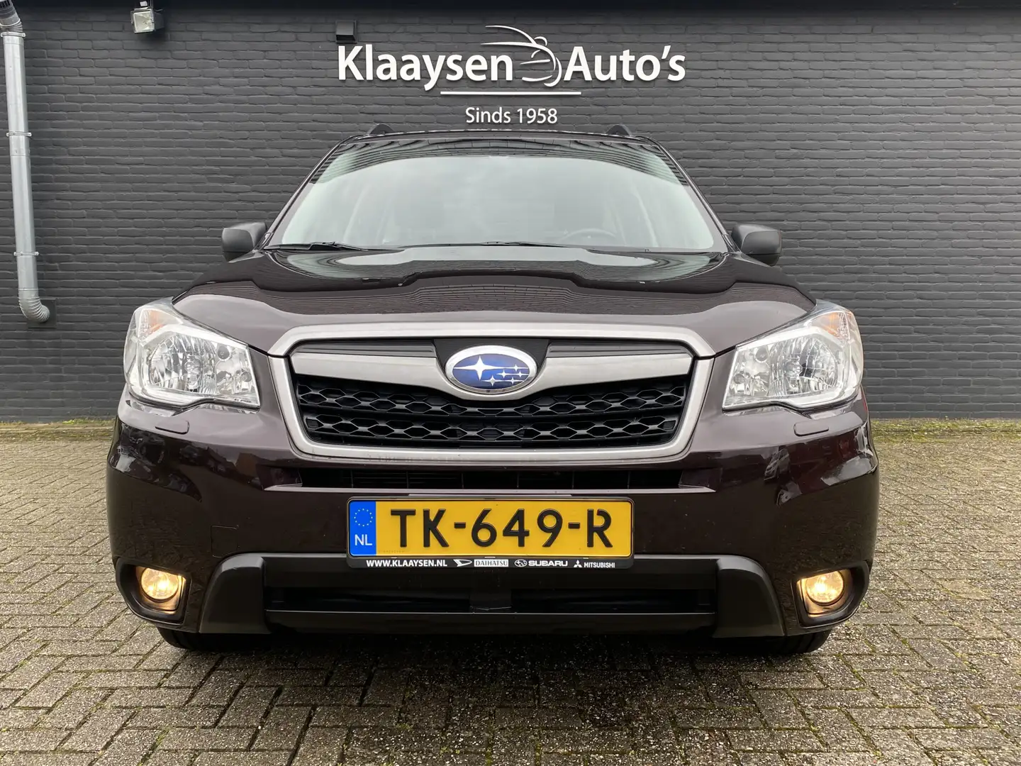 Subaru Forester 2.0 AWD Comfort AUT. | dealer onderhouden | naviga Rood - 2