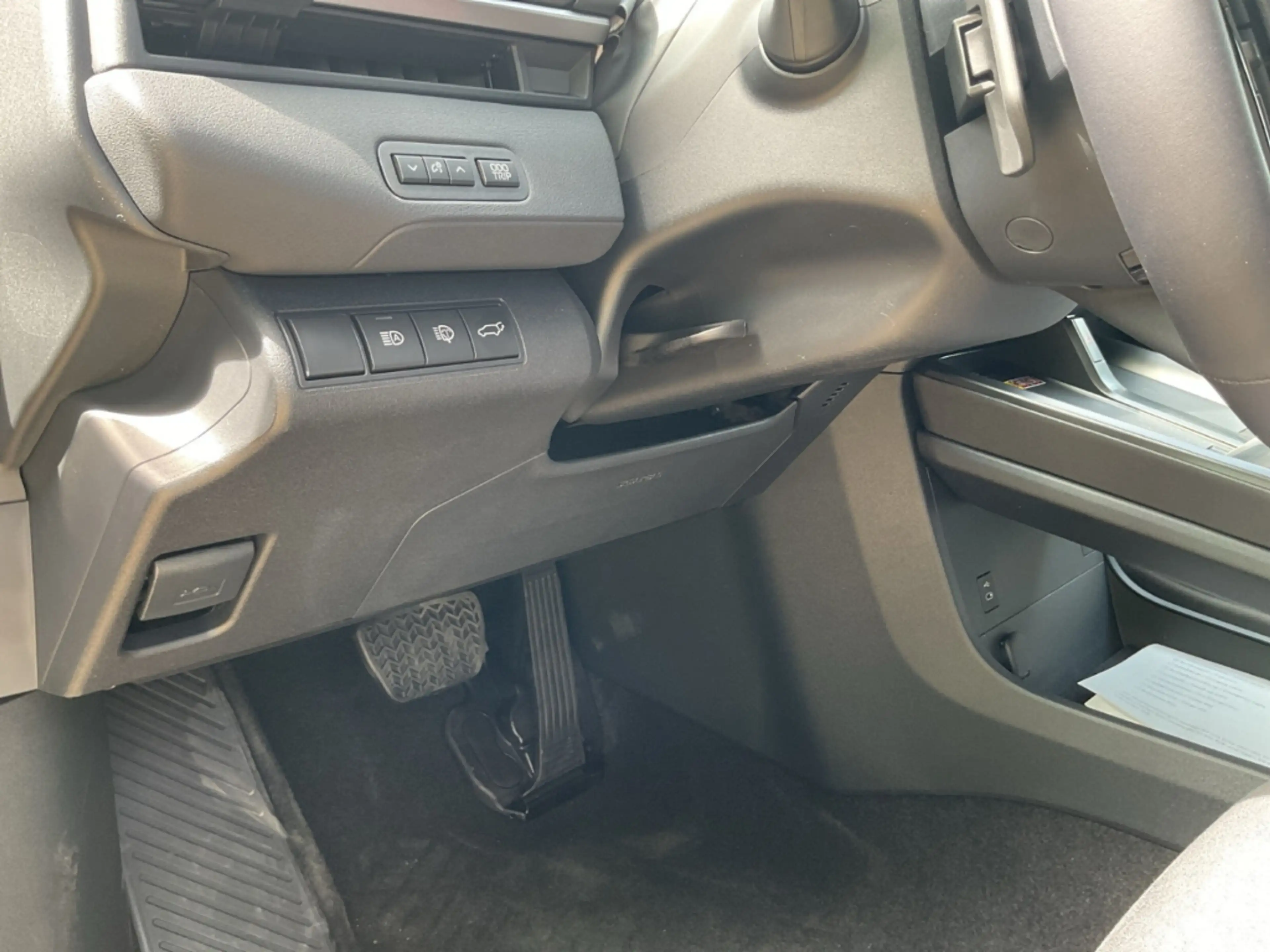 Toyota C-HR+ 252 kW AWD Lounge Navi 360 Kamera LED ACC El. Heck — photo 10