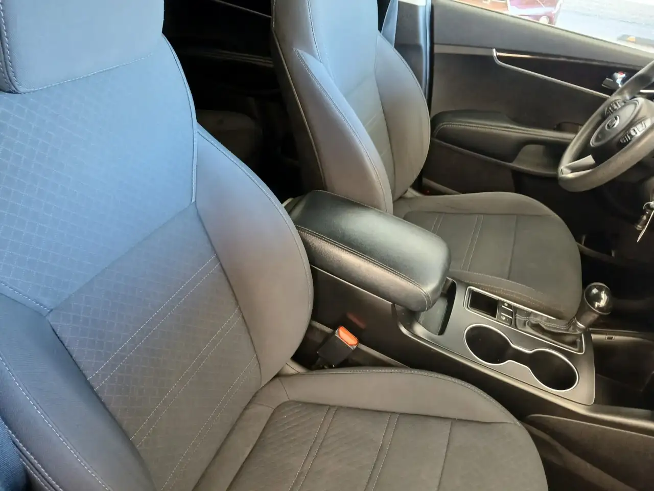 Kia Sorento photo Kia Sorento