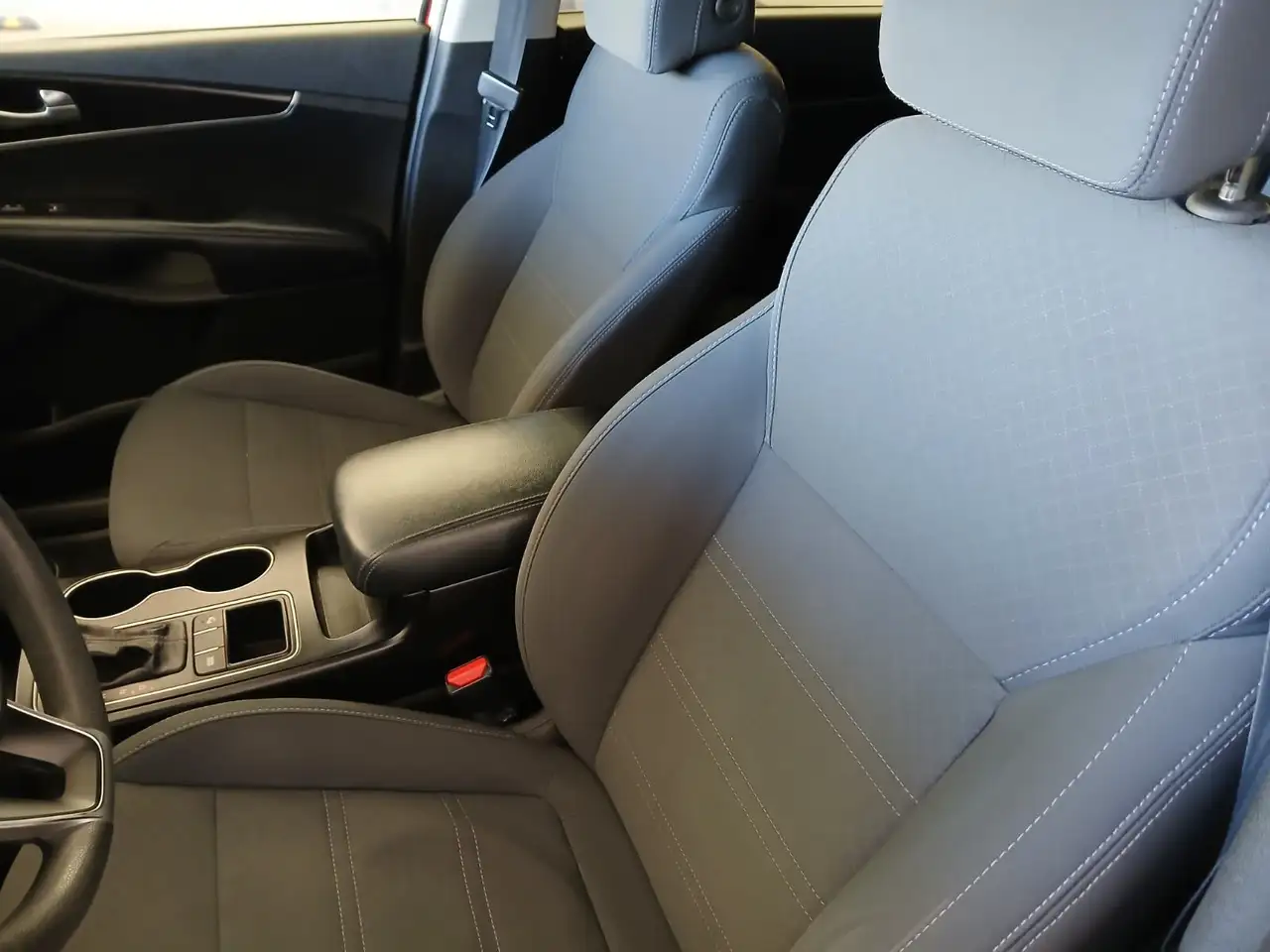 Kia Sorento photo Kia Sorento