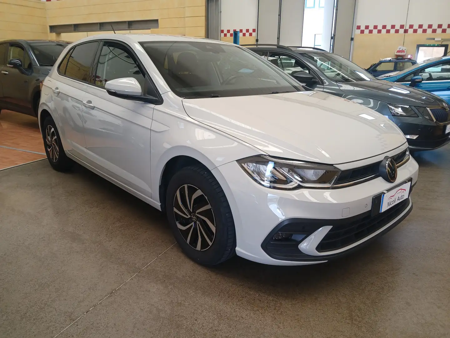 Volkswagen Polo Polo VI 2022 1.0 evo Life 80cv Beige - 2
