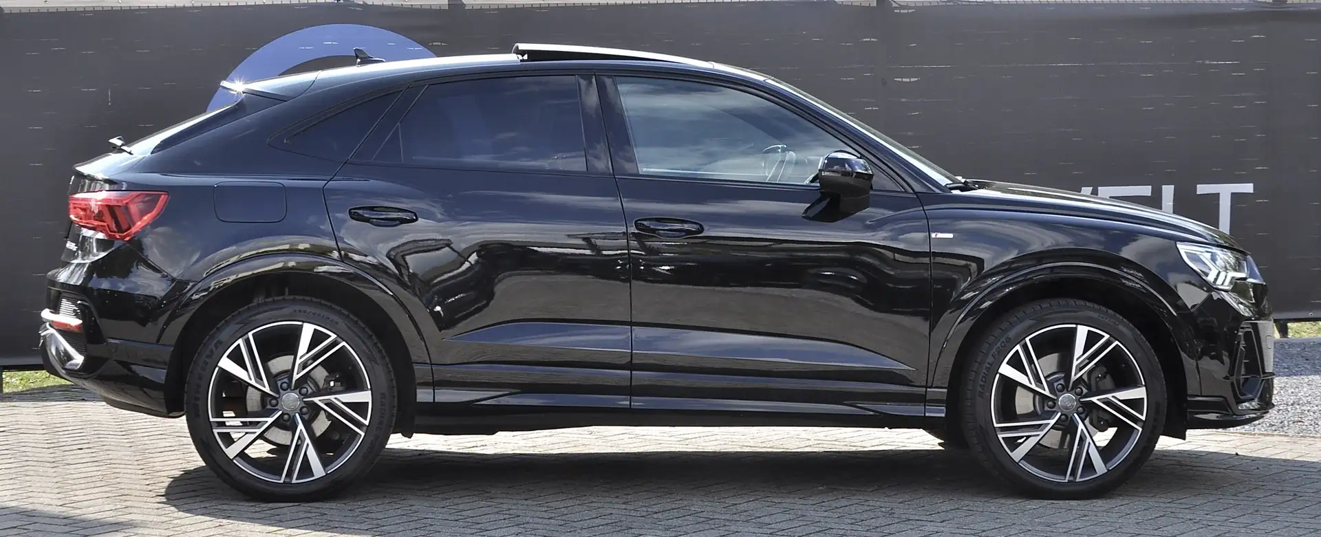 Audi Q3 45 TFSI E SPORTBACK SLINE PANO SFEER SONOS CAMERA Negro - 2