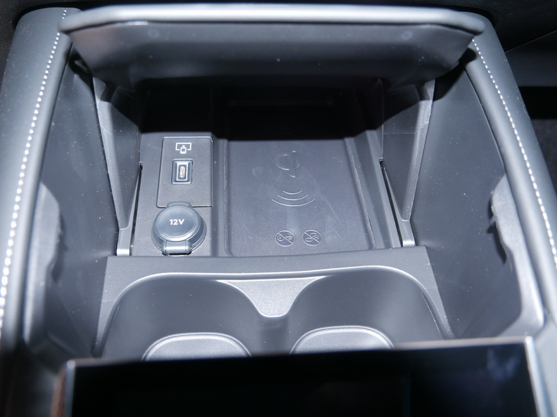 DS Automobiles DS 4 E-TENSE 225 Rivoli HUD MATRIX-LED 360° — photo 12