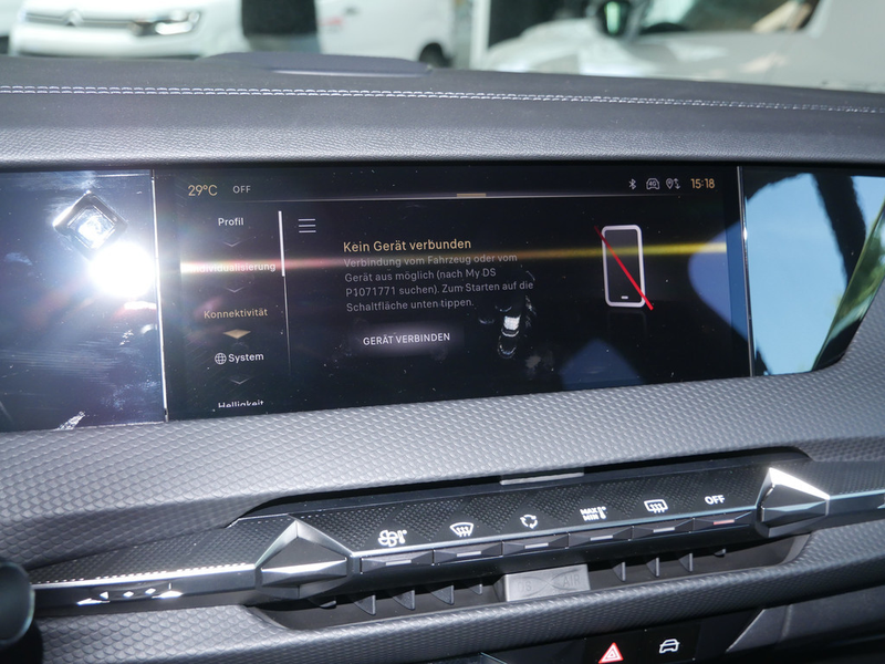 DS Automobiles DS 4 E-TENSE 225 Rivoli HUD MATRIX-LED 360° — photo 9