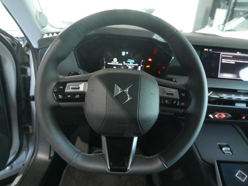 DS Automobiles DS 4 E-TENSE 225 Rivoli HUD MATRIX-LED 360° — photo 7