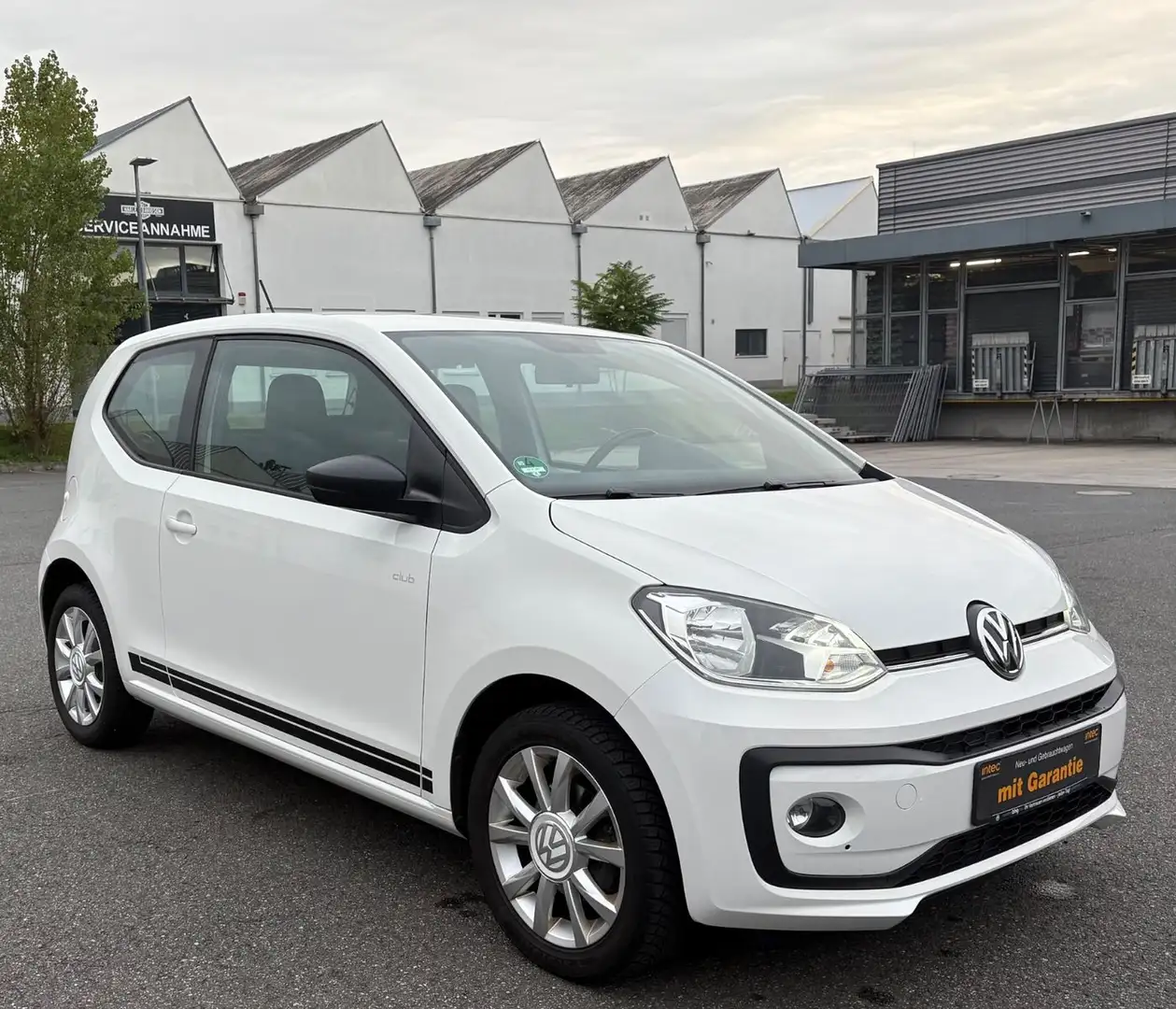 Volkswagen up! club up! Sport Black Edition /Klima/PDC/SHZ Weiß - 2