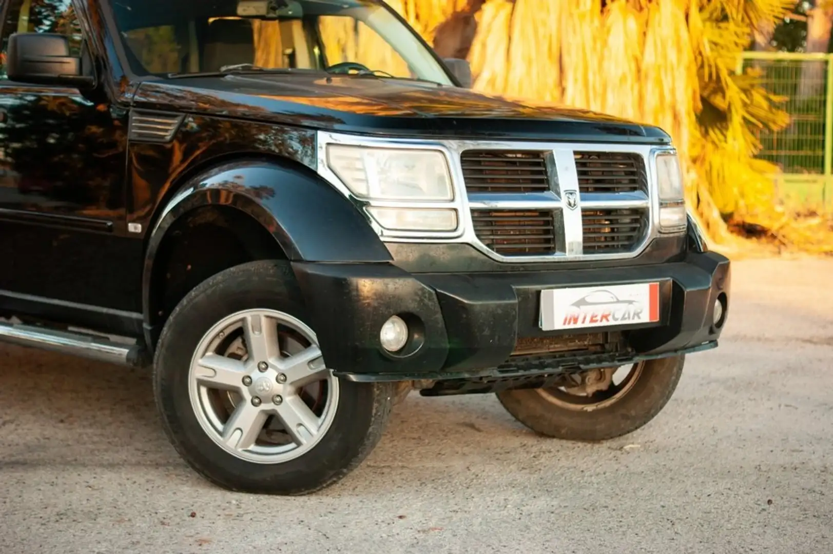 Dodge Nitro 2.8 CRD SXT 4WD Noir - 2