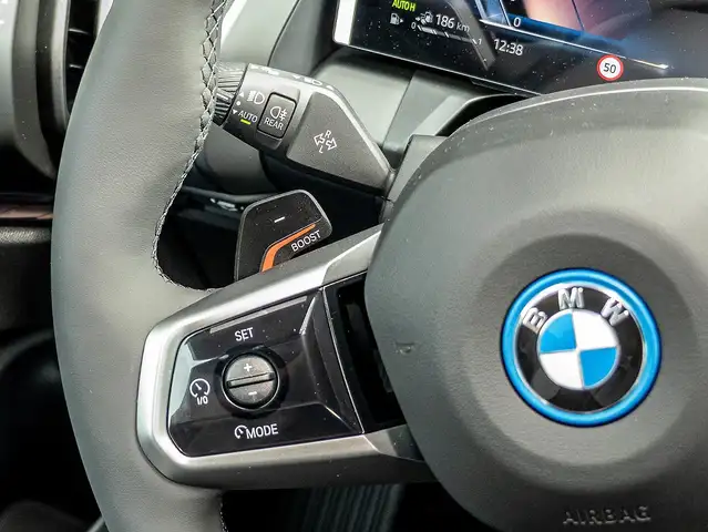 BMW X3 view 10