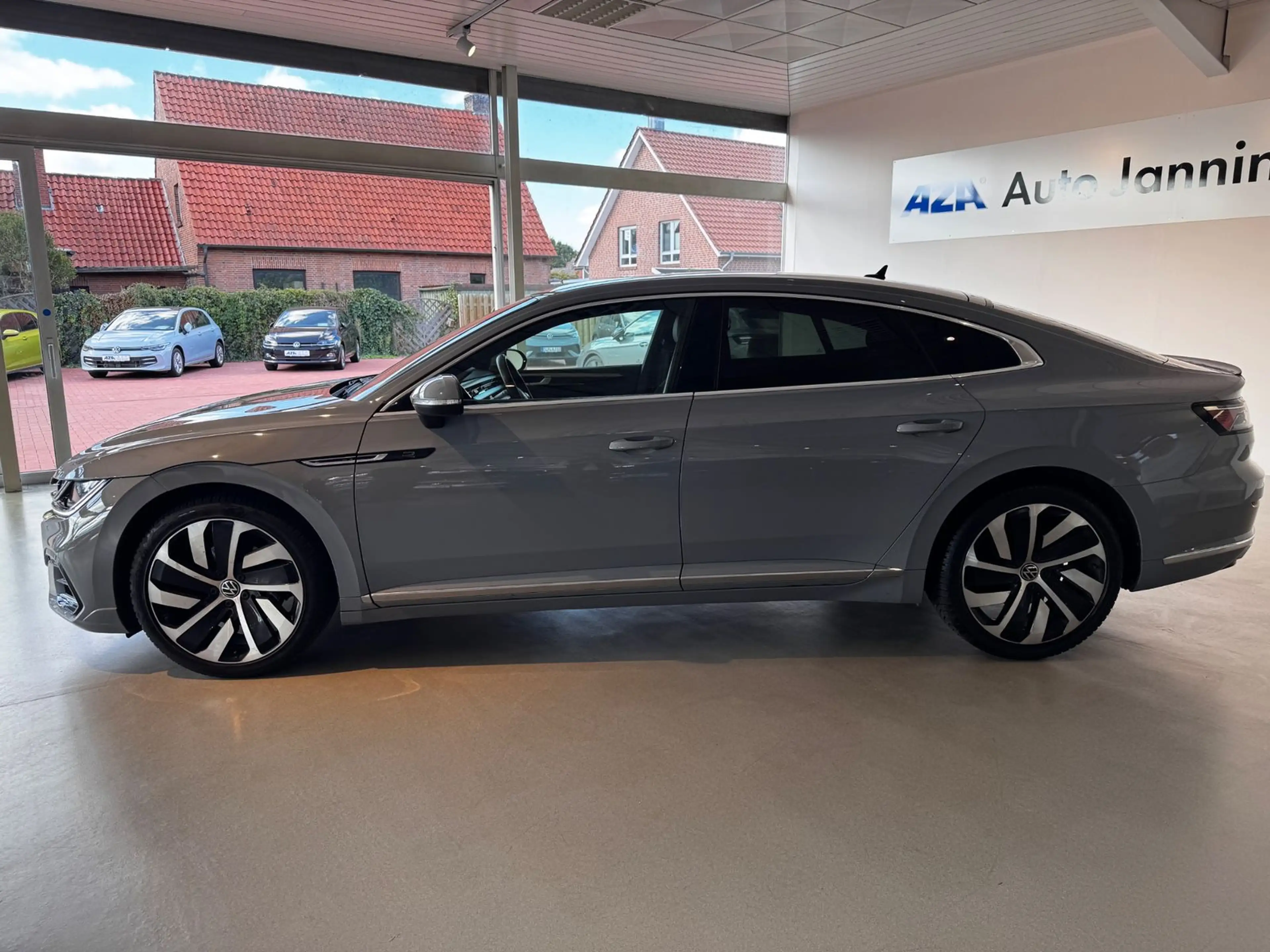 Volkswagen Arteon *R-Line*2.0 TSI *DSG*Navi*LED*RFK*3-Z. 2H — photo 2