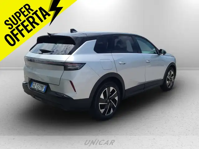 Opel Grandland view 5